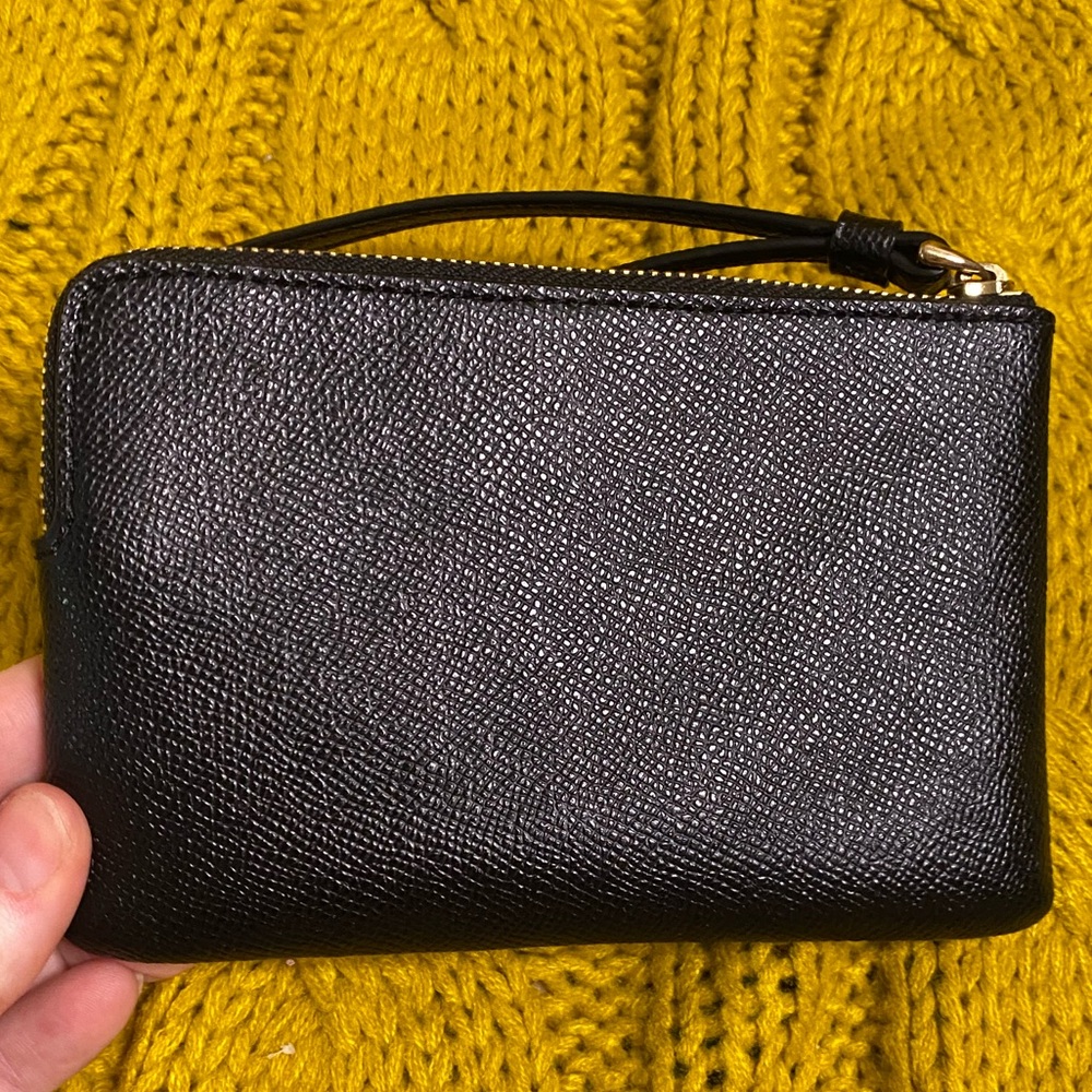 NWOT Coach Black Corner Zip Wristlet - Picture 5 of 9